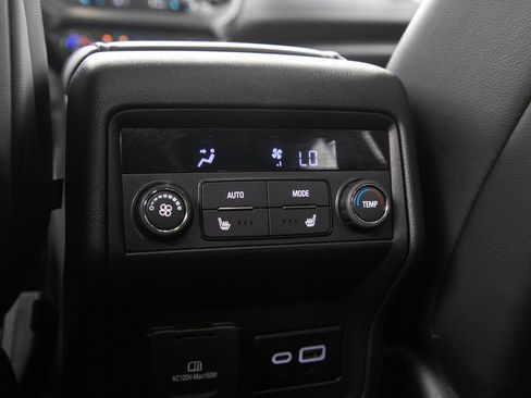 Used 2023 GMC Acadia AT4 w/ GMC Pro Grade Package AWD/4WD image 17