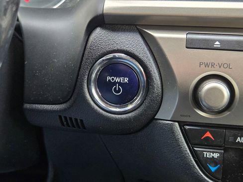 Used 2016 Lexus ES 300h w/ Luxury Package w/Wood Trim image 22