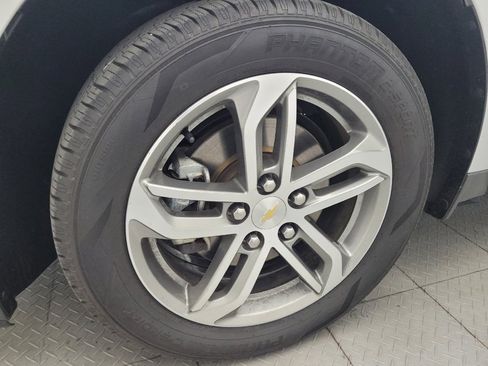Used 2017 Chevrolet Equinox Premier w/ Enhanced Convenience Package FWD image 31