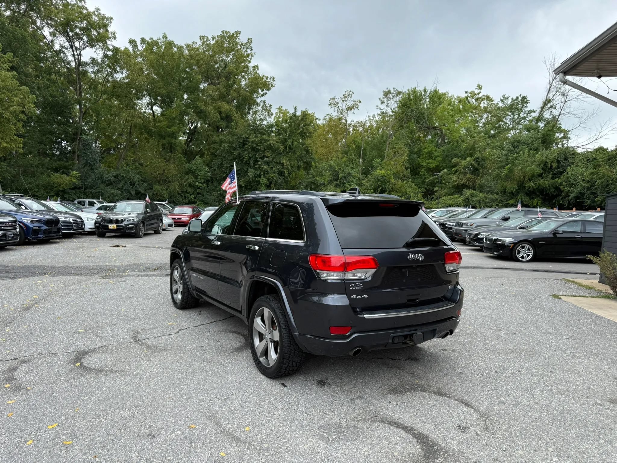 Used 2014 Jeep Grand Cherokee Overland AWD/4WD image 6