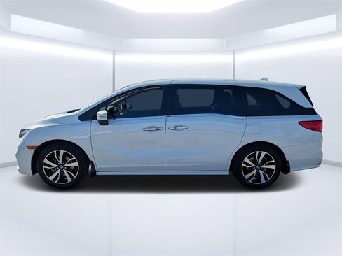 Used 2018 Honda Odyssey Elite image 6