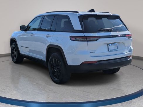 New 2026 Jeep Grand Cherokee Altitude AWD/4WD image 7