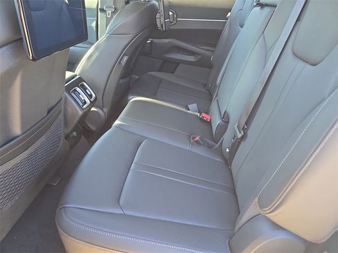 New 2026 Kia Sorento S image 17
