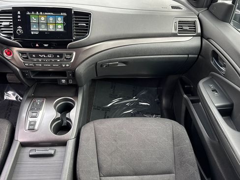 Used 2022 Honda Pilot Sport image 28