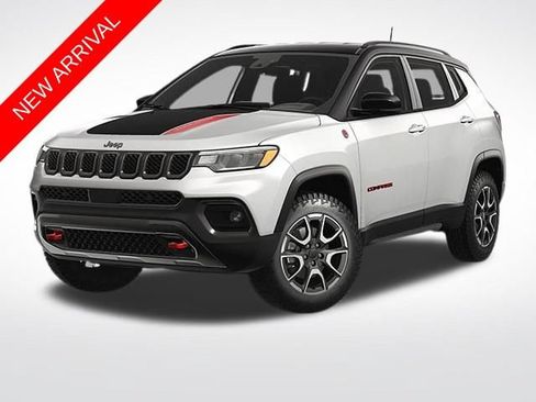 Used 2025 Jeep Compass Trailhawk AWD/4WD image 1