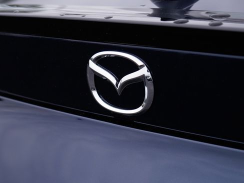 New 2026 MAZDA MX-5 Miata Club w/ Weather Package RWD image 9