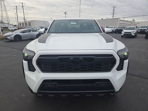 New 2026 Toyota Tacoma TRD Off-Road AWD/4WD image 2
