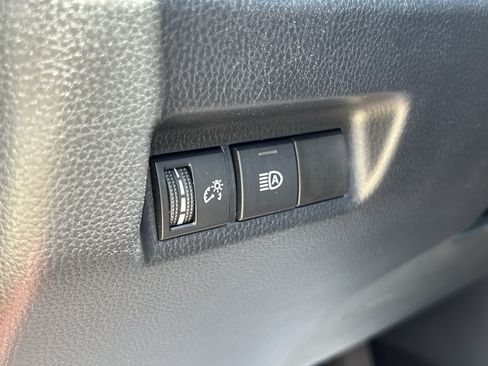 Used 2020 Toyota RAV4 XLE FWD image 15