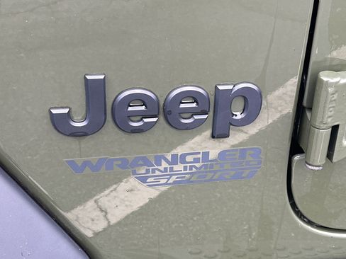 Used 2021 Jeep Wrangler Unlimited Sport image 25