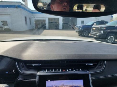 Used 2023 Jeep Grand Cherokee L Laredo image 27