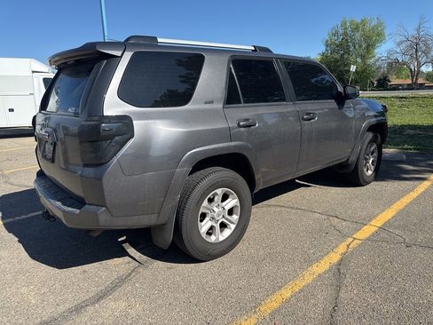 Used 2021 Toyota 4Runner SR5 AWD/4WD image 5