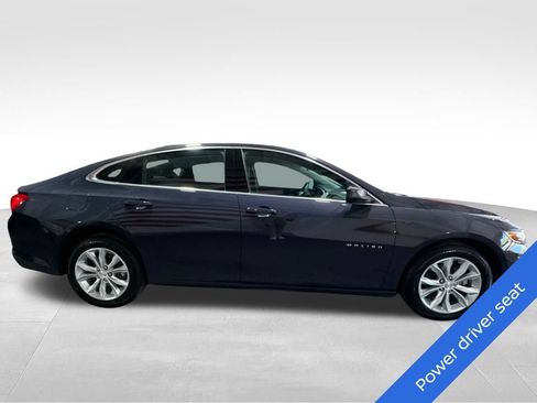 Used 2025 Chevrolet Malibu LT FWD image 4