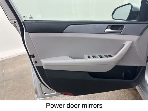 Used 2019 Hyundai Sonata SE image 31