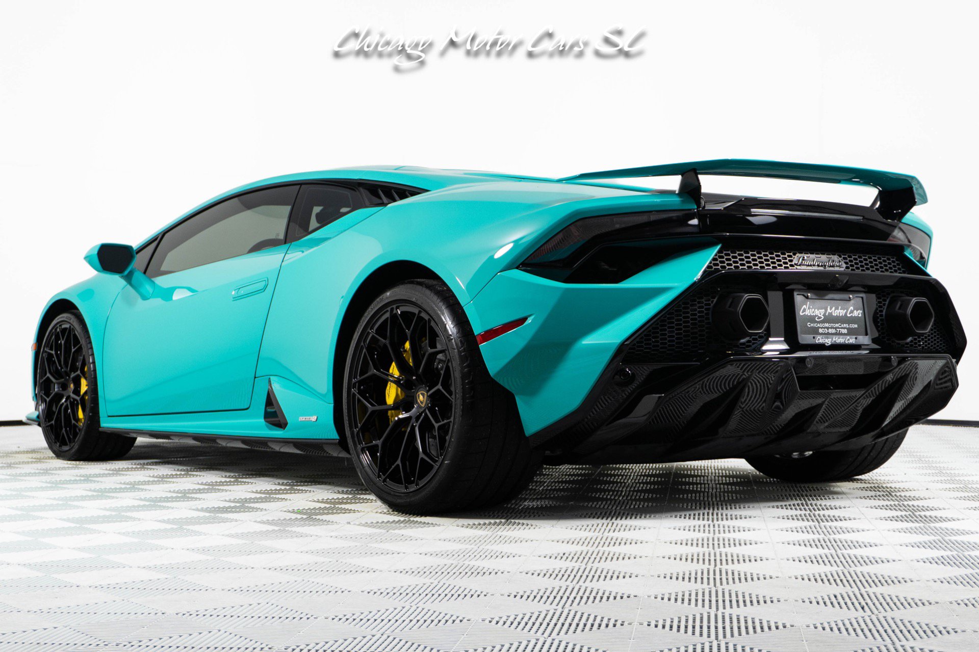 Used 2024 Lamborghini Huracan Tecnica RWD image 18