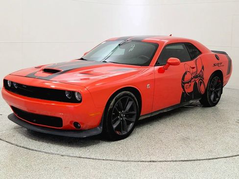 Used 2019 Dodge Challenger R/T Scat Pack image 3