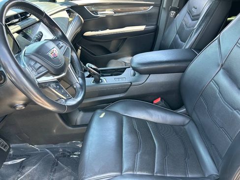 Used 2018 Cadillac XT5 Platinum w/ Driver Assist Package AWD/4WD image 25