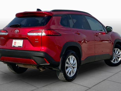 Used 2025 Toyota Corolla Cross LE AWD/4WD image 13