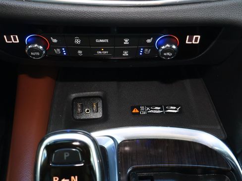 Used 2019 Buick Enclave Avenir w/ Avenir Technology Package image 30