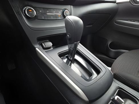 Used 2019 Nissan Sentra S image 24