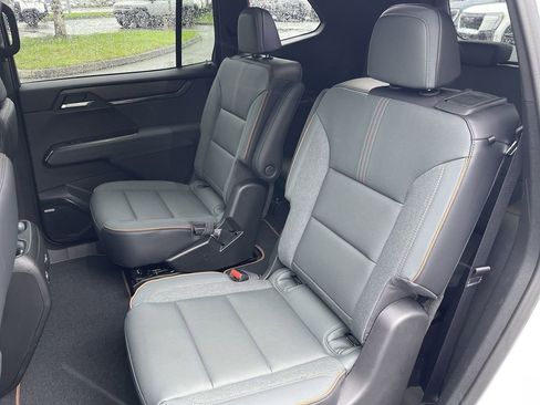 New 2026 GMC Acadia AT4 w/ Super Cruise Package AWD/4WD image 25