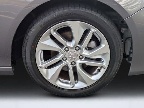 Used 2019 Honda Accord LX image 11