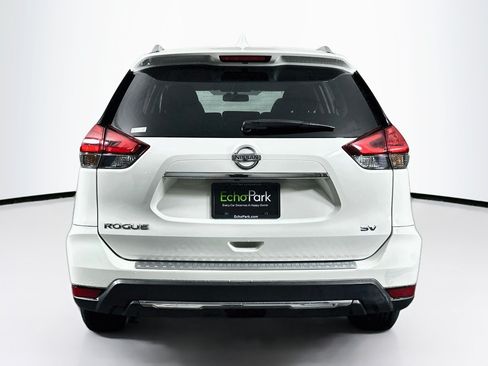 Used 2017 Nissan Rogue SV FWD image 7