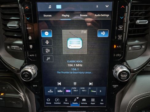 Used 2022 RAM 2500 Limited image 22