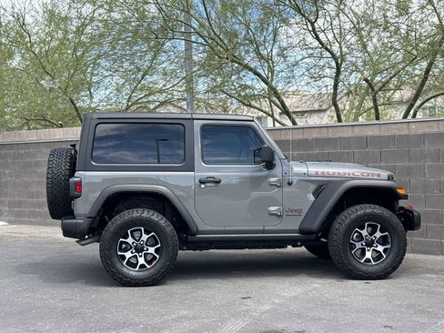 Used 2022 Jeep Wrangler Rubicon AWD/4WD image 9