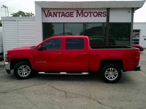 Used 2018 Chevrolet Silverado 1500 LT w/ All Star Edition RWD image 9