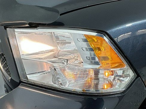 Used 2014 RAM 1500 Express image 22