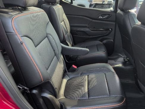 Used 2023 GMC Acadia AT4 w/ Technology Package AWD/4WD image 50