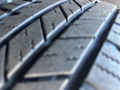 Used 2023 GMC Acadia SLT image 40