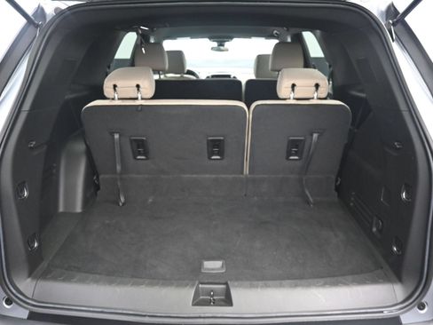 Used 2023 Chevrolet Traverse LS w/ Safety Package FWD image 29