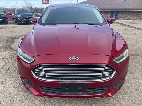 Used 2016 Ford Fusion SE w/ Equipment Group 202A image 3