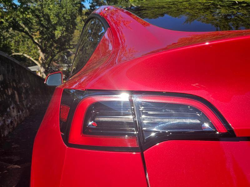 Used 2023 Tesla Model Y Long Range AWD/4WD image 28