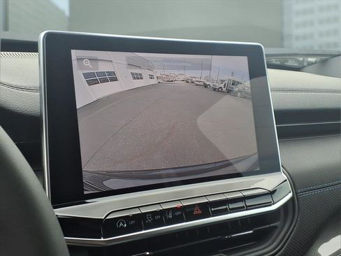 New 2026 Jeep Compass Latitude image 7