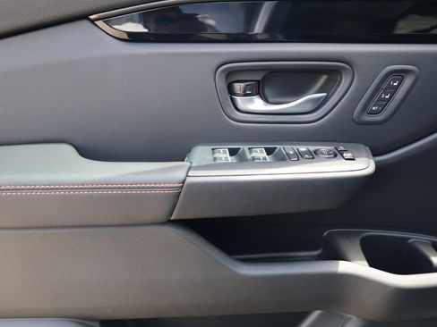 New 2025 Honda Pilot TrailSport image 10