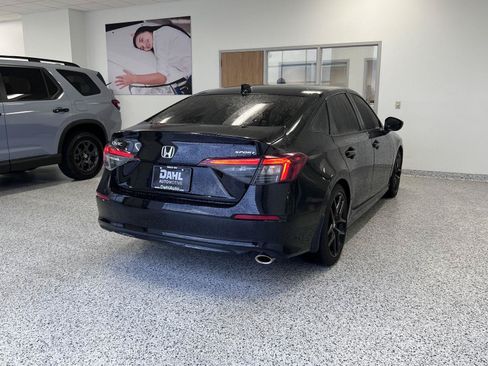 Used 2025 Honda Civic Sport image 16