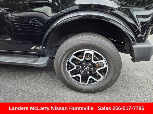 Used 2024 Ford Bronco Outer Banks AWD/4WD image 12