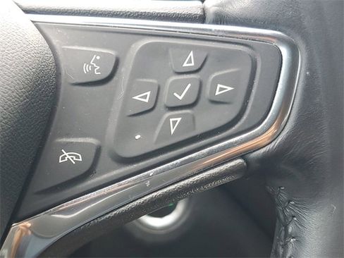 Used 2021 Chevrolet Equinox Premier image 22