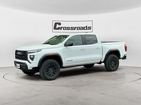 Used 2026 GMC Canyon Elevation RWD image 1