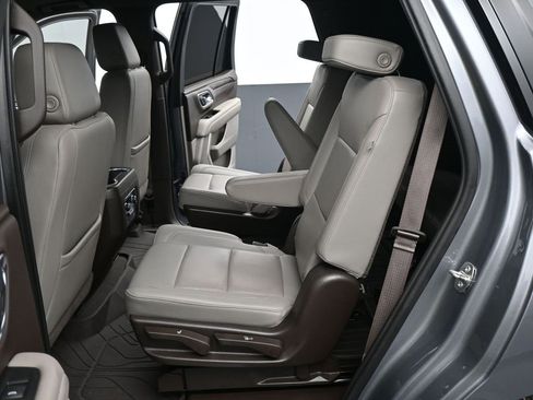 Used 2021 Chevrolet Tahoe Z71 w/ Z71 Off-Road Package image 11