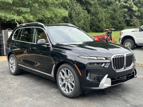 Certified 2026 BMW X7 xDrive40i image 3