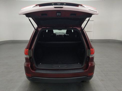 Used 2017 Jeep Grand Cherokee Laredo RWD image 29