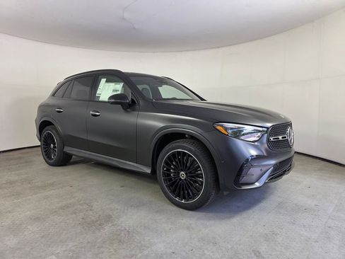New 2026 Mercedes-Benz GLC 300 image 1