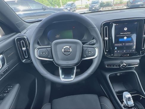 New 2026 Volvo EX40 Ultra AWD/4WD image 16