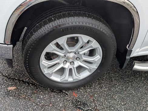 Certified 2023 Chevrolet Silverado 1500 LTZ image 12