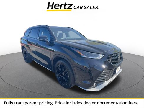 Used 2024 Toyota Highlander XSE FWD image 1