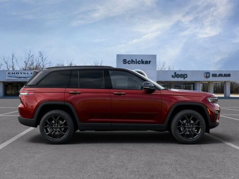 New 2025 Jeep Grand Cherokee Limited AWD/4WD image 23