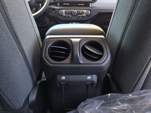 New 2025 Jeep Gladiator Sport image 27